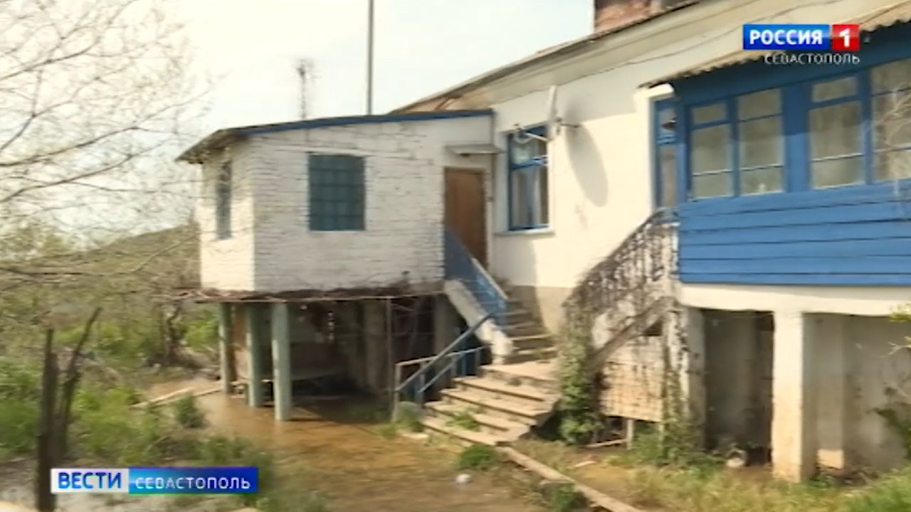 Жилой дом у Бельбекского водозабора может уйти под воду></div>
<div class=
