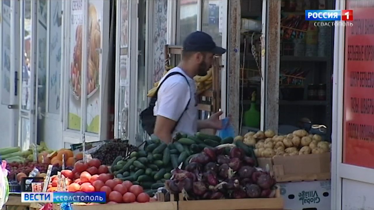 В Севастополе возмущены повышением цен на аренду мест на рынках></div>
<div class=