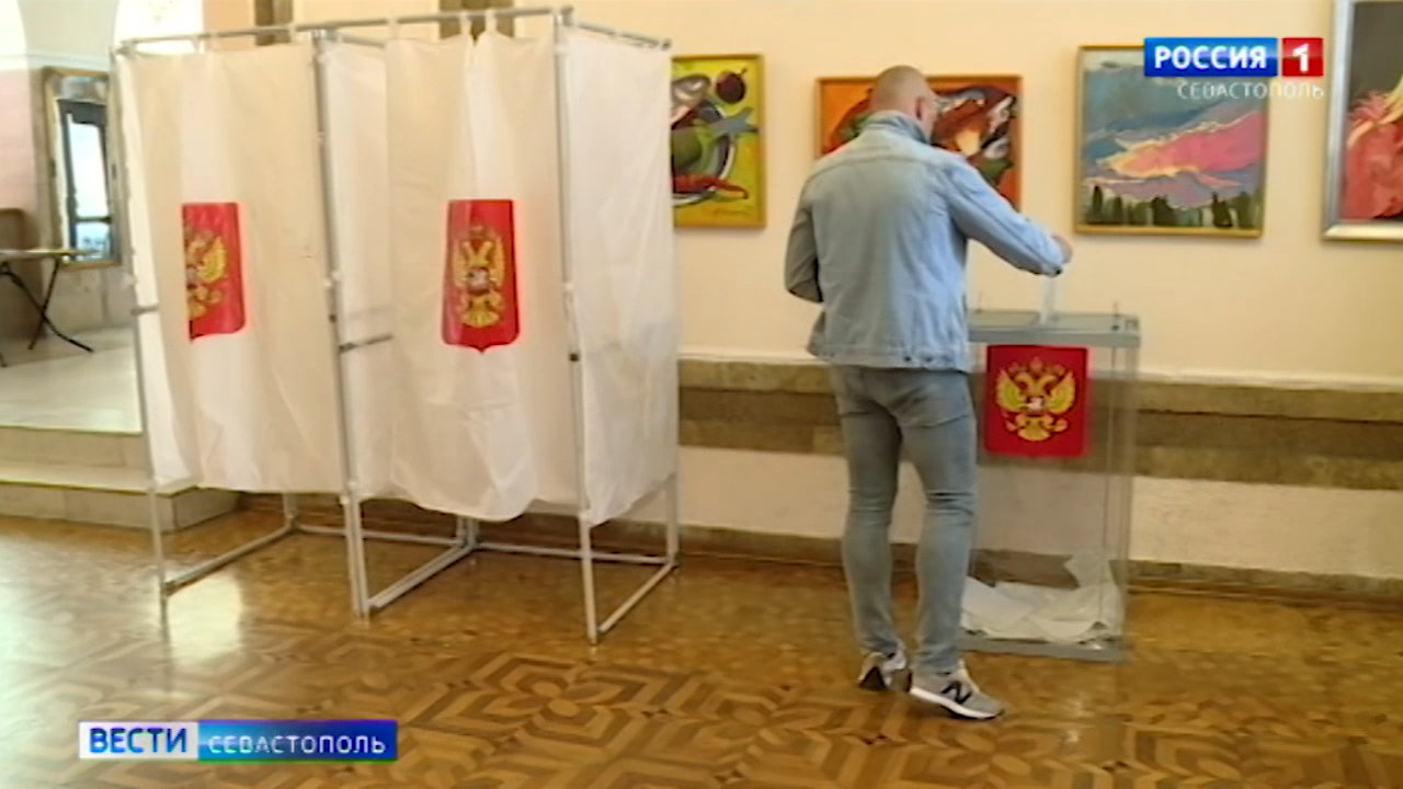 В Севастополе прошел концерт в поддержку референдумов на освобождённых территориях></div>
<div class=