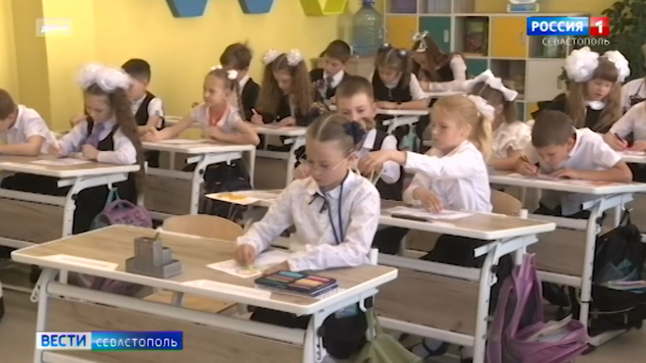 В Севастополе 100 одарённых детей получают ежемесячную стипендию></div>
	<div class=
