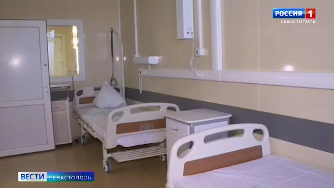 В Севастополе за сутки коронавирусом заболели 13 человек, один умер></div>
<div class=