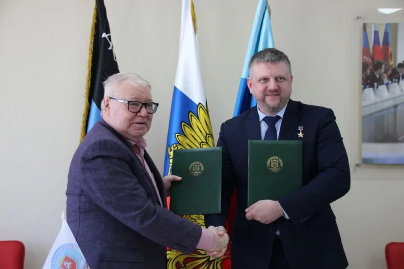 Соглашение о сотрудничестве подписали Общественные палаты Крыма и ЛНР