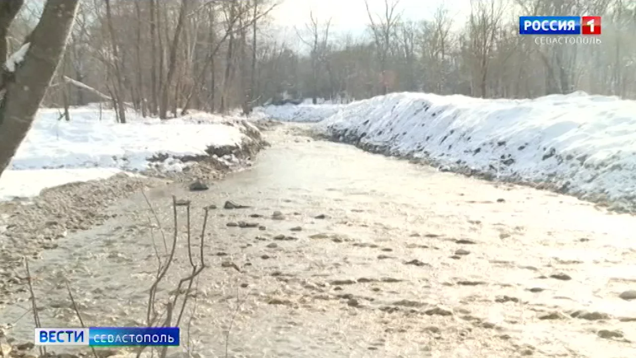 МЧС объявило штормовое предупреждение из-за подъема уровня воды в реках Крыма