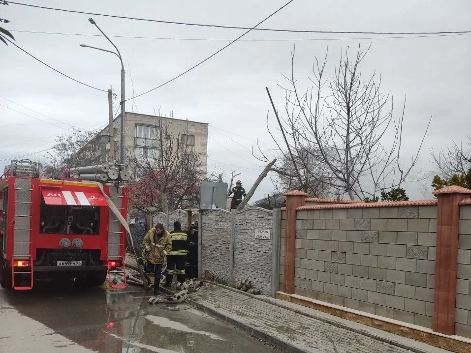 Человек погиб на пожаре в центре Севастополя
