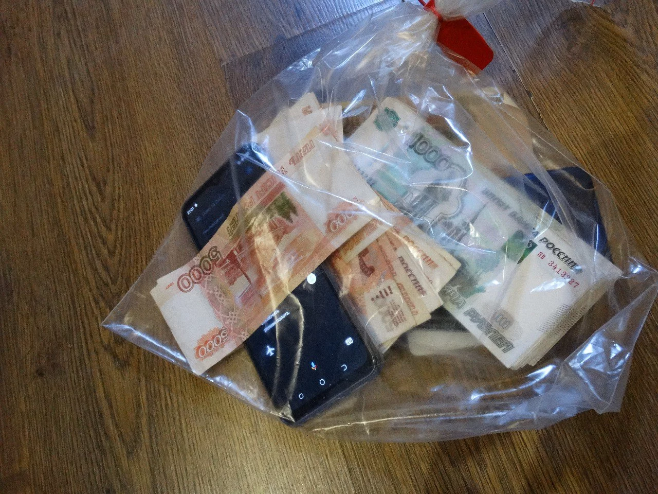 20-летний севастополец задержан за обман пенсионеров на 1,5 миллиона></div>
	<div class=