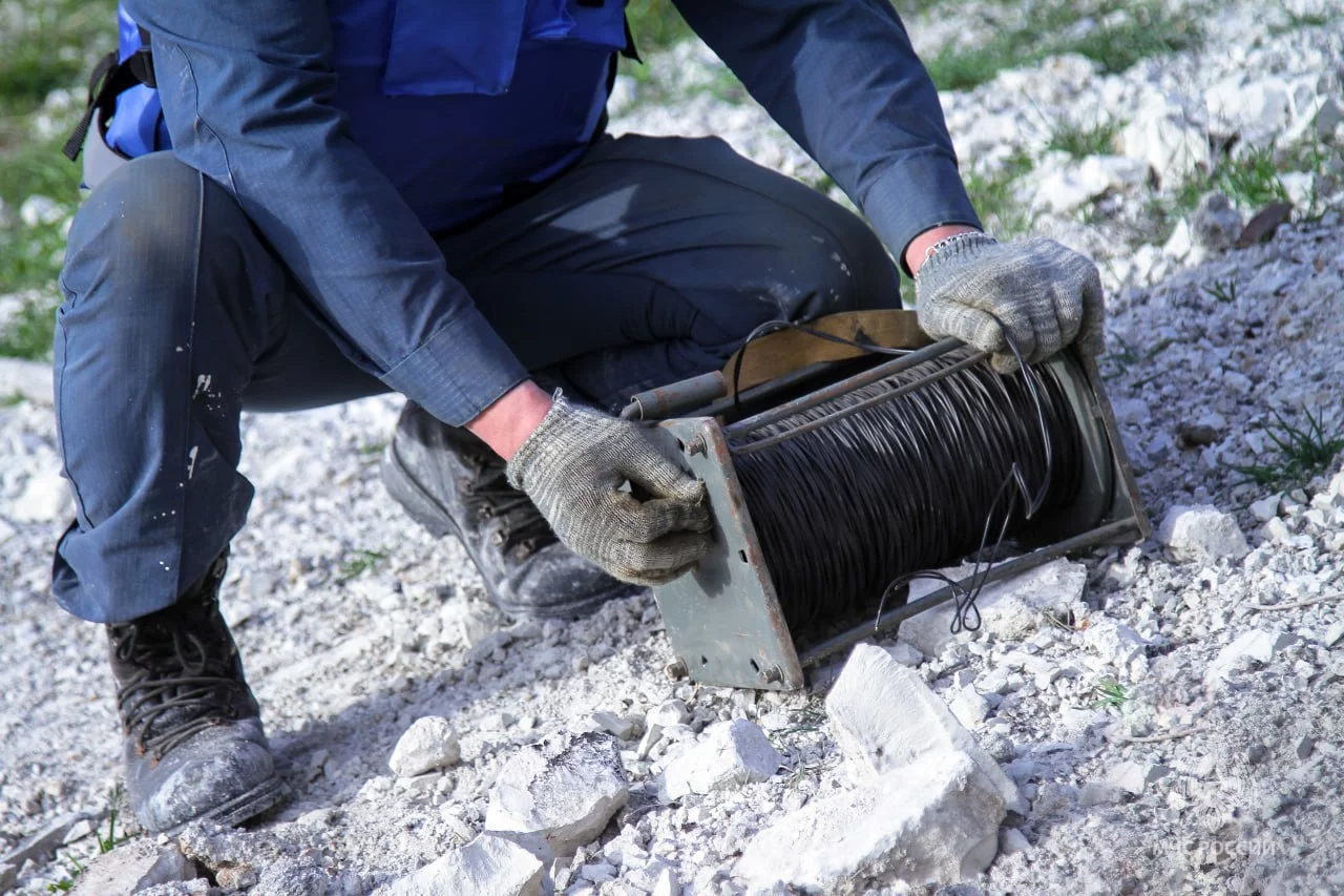 250-килограммовую бомбу нашли в районе улицы Ерошенко в Севастополе></div>
	<div class=