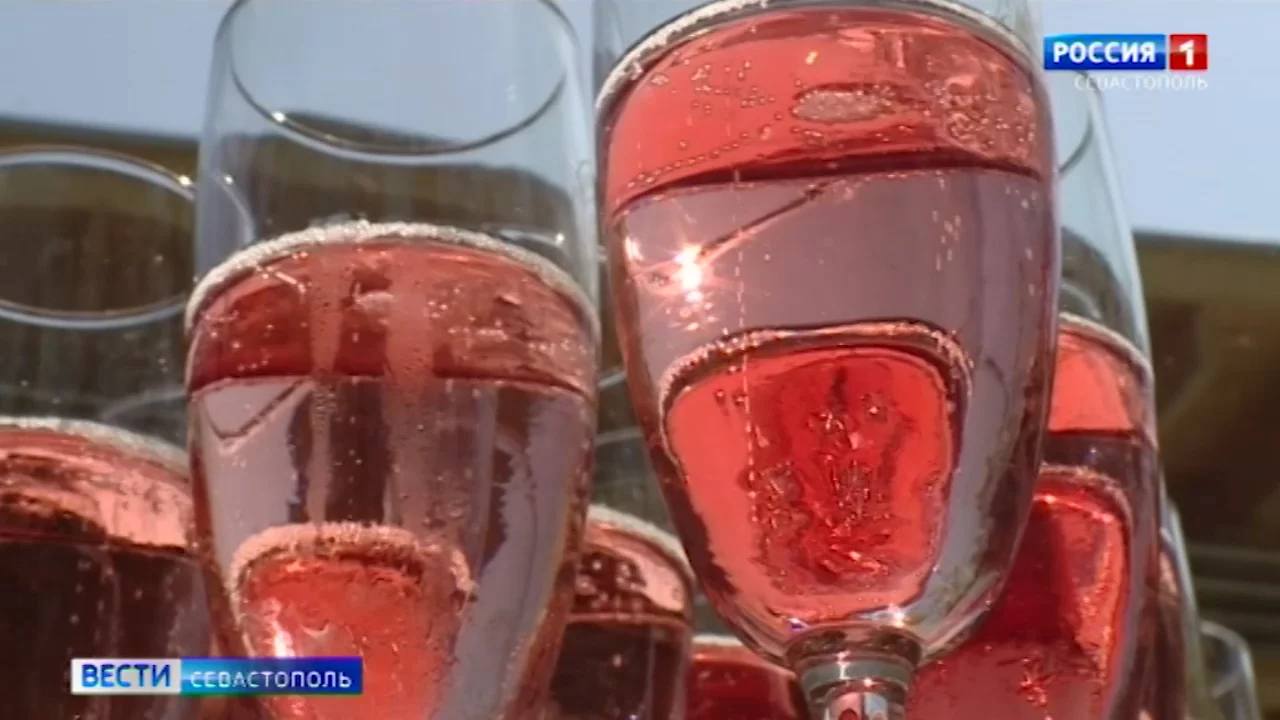 Продажу алкоголя запретили в Севастополе 23 мая></div>
	<div class=