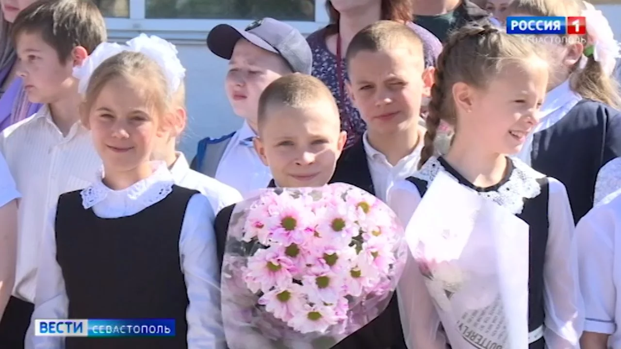 Последние звонки в школах Севастополя пройдут без шаров и пиротехники></div>
	<div class=