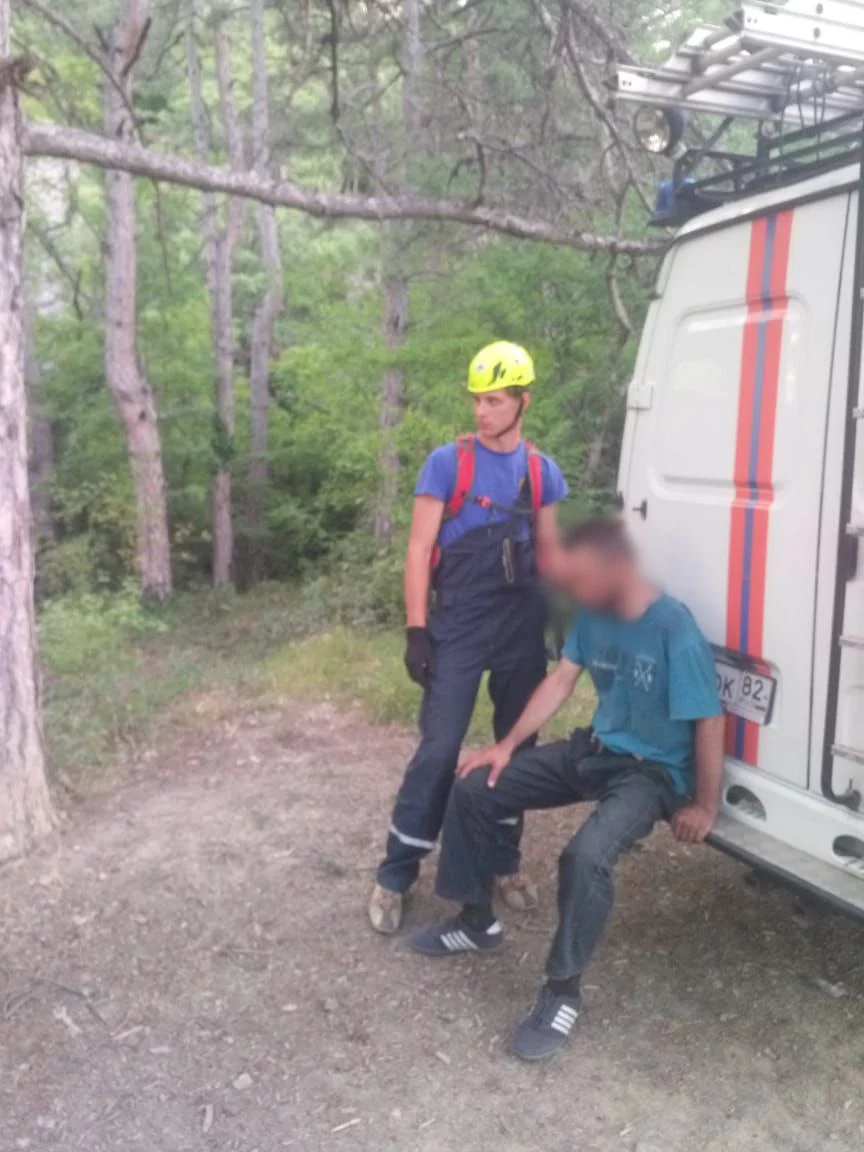 В Крыму на скальном участке в тяжёлом состоянии обнаружен мужчина></div>
	<div class=