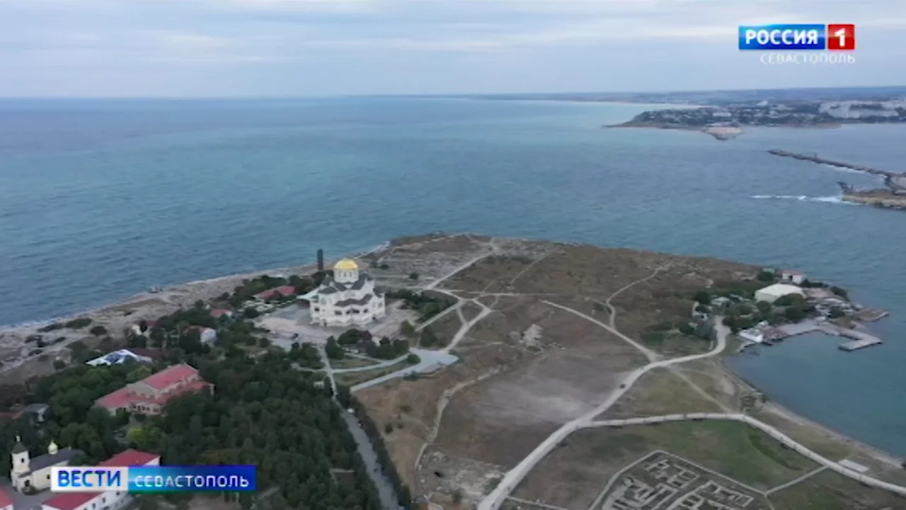 Пьяный москвич напал ночью на росгвардейца в музее Севастополя></div>
	<div class=