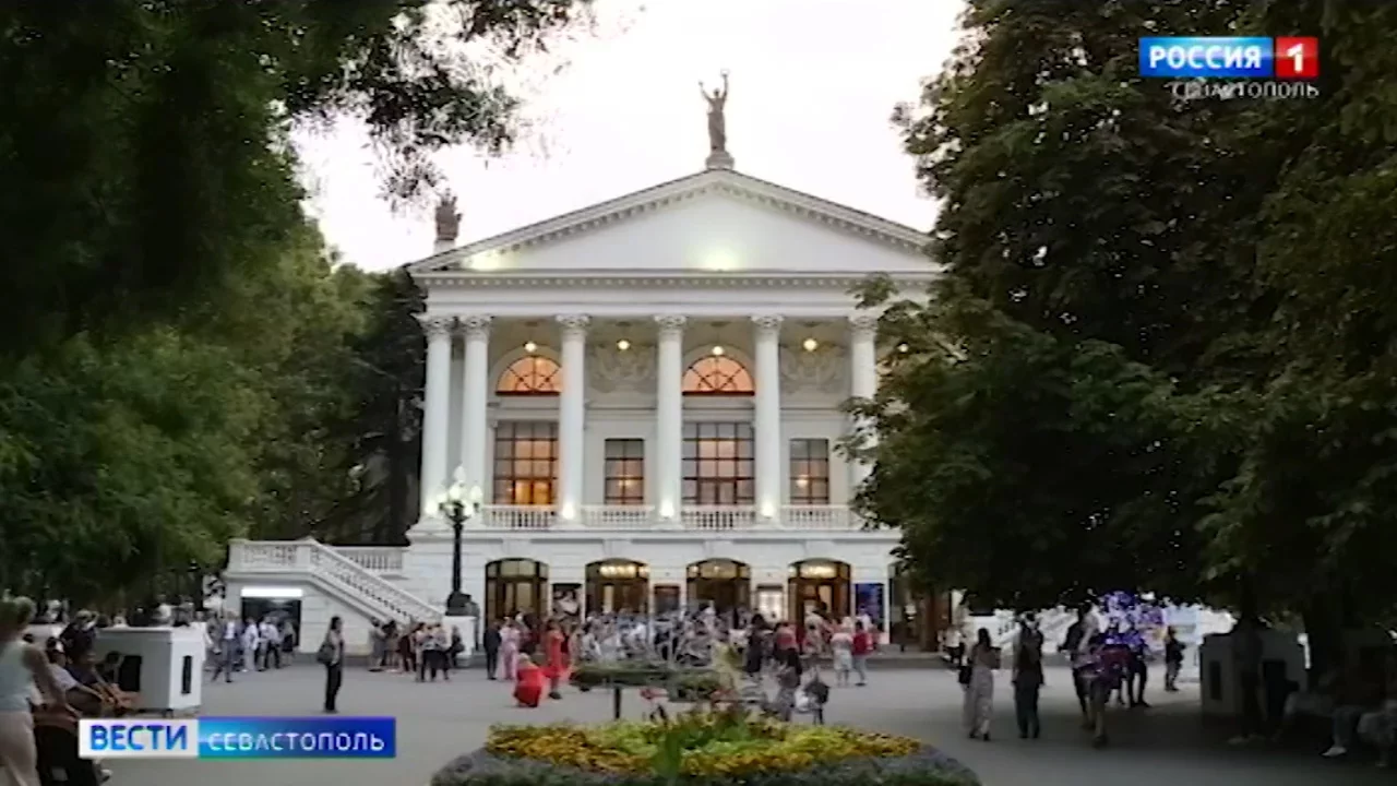 Глава департамента культуры Севастополя прокомментировала конфликт в театре Луначарского></div>
	<div class=