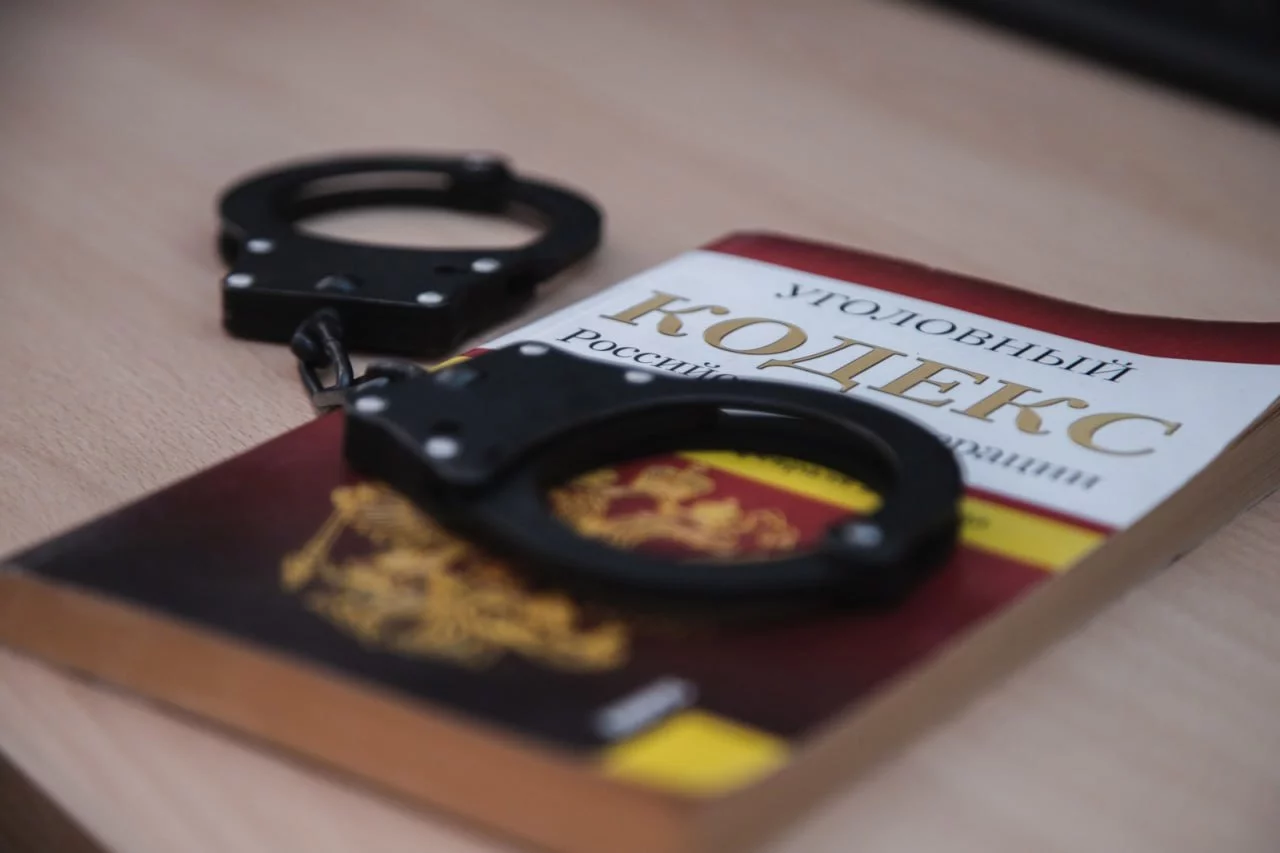 За выкрикивание проукраинских лозунгов севастополец заплатит штраф></div>
	<div class=