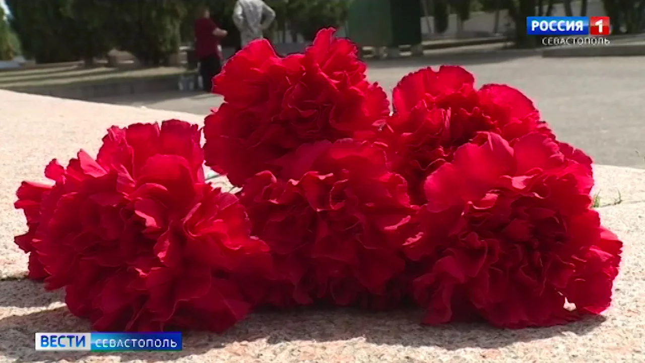 В Севастополе простились с рядовым Родионом Глебовым></div>
	<div class=