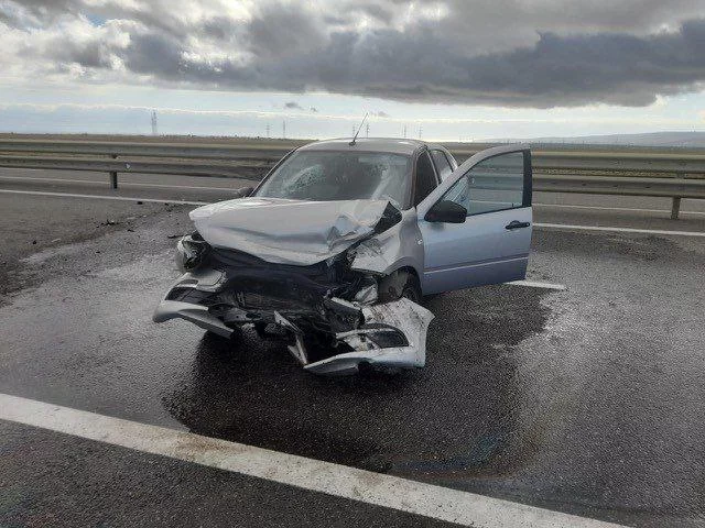 Мать и ребёнок пострадали в ДТП на трассе «Керчь – Симферополь – Севастополь»></div>
	<div class=