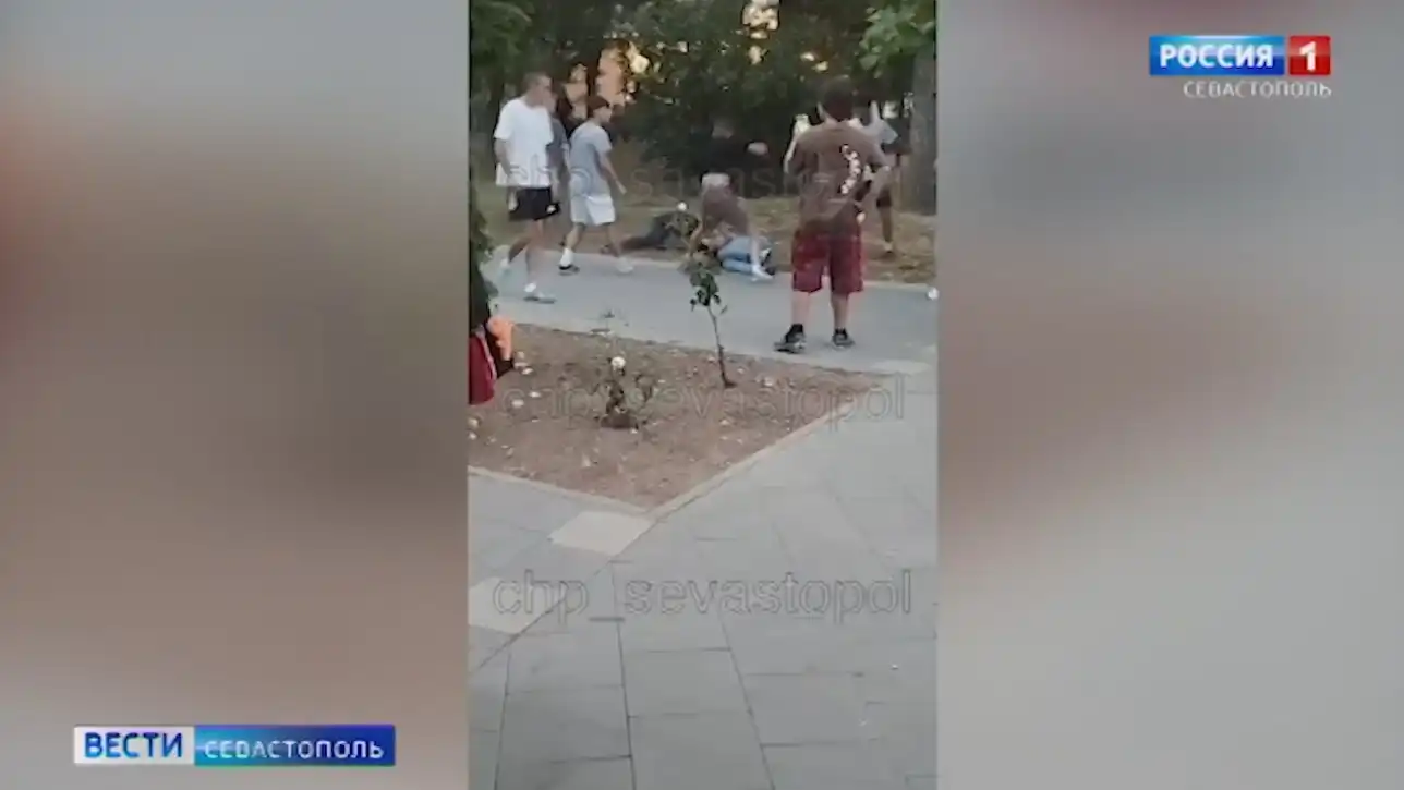 Мигрантов, участников драки в Комсомольском парке Севастополя, выдворят из России