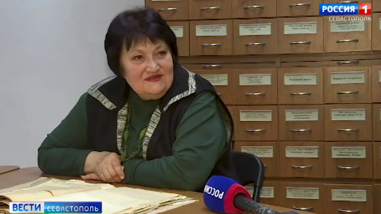 Расскажем о знаменитом архивисте «Херсонеса Таврического» Татьяне Диановой></div>
	<div class=