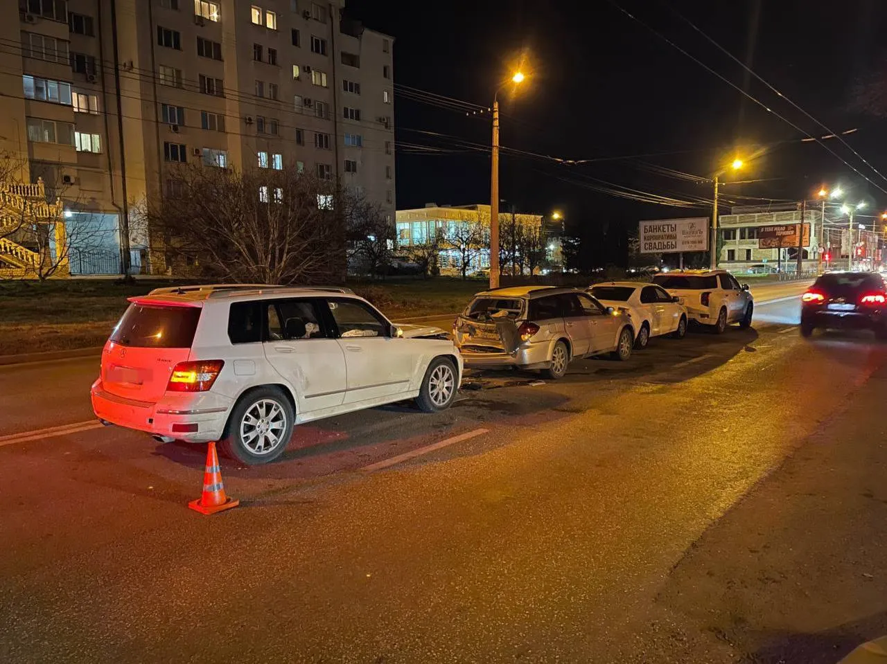 В Севастополе на проспекте Героев Сталинграда произошло серьёзное ДТП