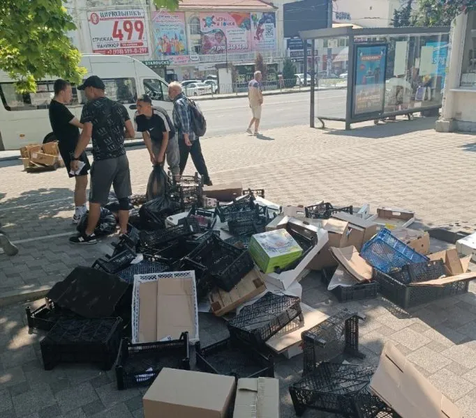 В Севастополе демонтировали 500 незаконных торговых объектов></div>
	<div class=