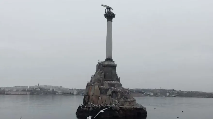 Больше трёх тысяч человек обратились в службу спасения в Севастополе></div>
	<div class=