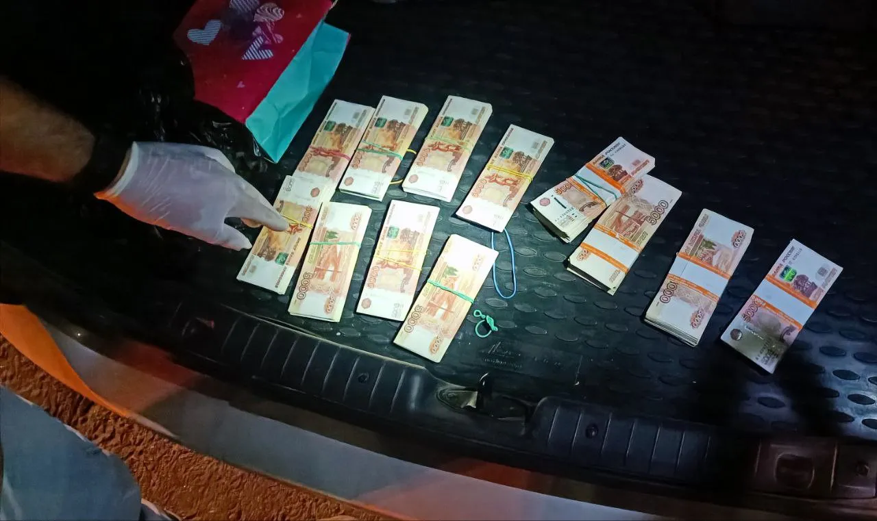 Бывший замгубернатора Севастополя Евгений Горлов осужден за взятку></div>
	<div class=