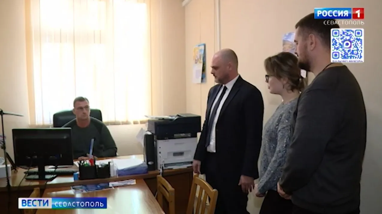 Участники СВО завершили стажировку в органах исполнительной власти Севастополя></div>
<div class=
