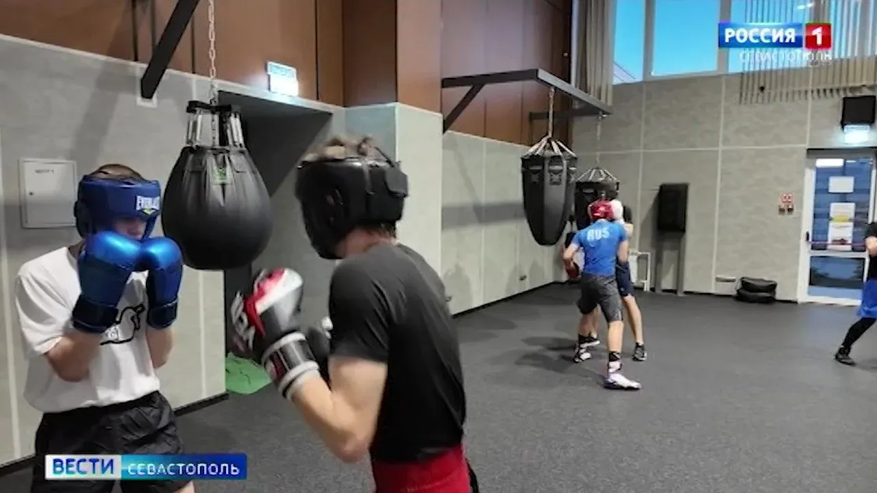 Секреты воспитания чемпионов, раскрыли тренеры из Севастополя></div>
	<div class=
