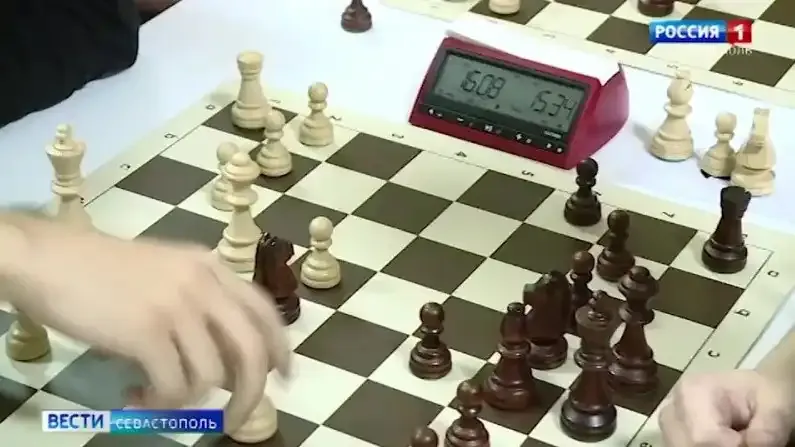 В Севастополе проходит турнир по быстрым шахматам></div>
	<div class=