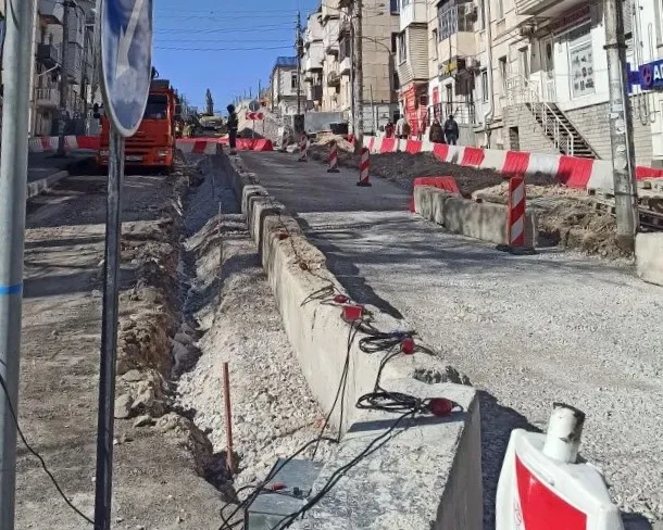 В Севастополе стартовал новый этап ремонта спуска на улице Адмирала Октябрьского></div>
	<div class=