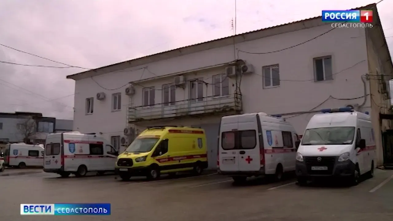 Работники скорой помощи отмечают свой профессиональный праздник