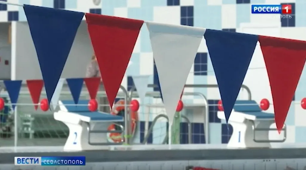 Лучшие атлеты Севастополя поборолись за победу в задержке дыхания под водой></div>
	<div class=