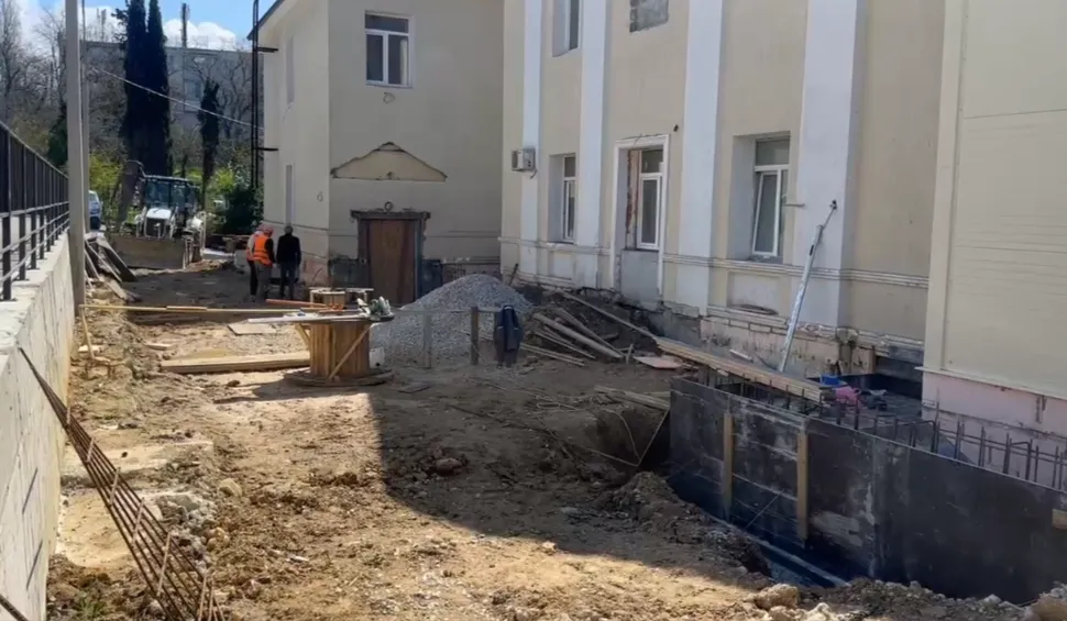 Капремонт отделения гинекологии на Северной стороне Севастополя завершат в июне></div>
	<div class=