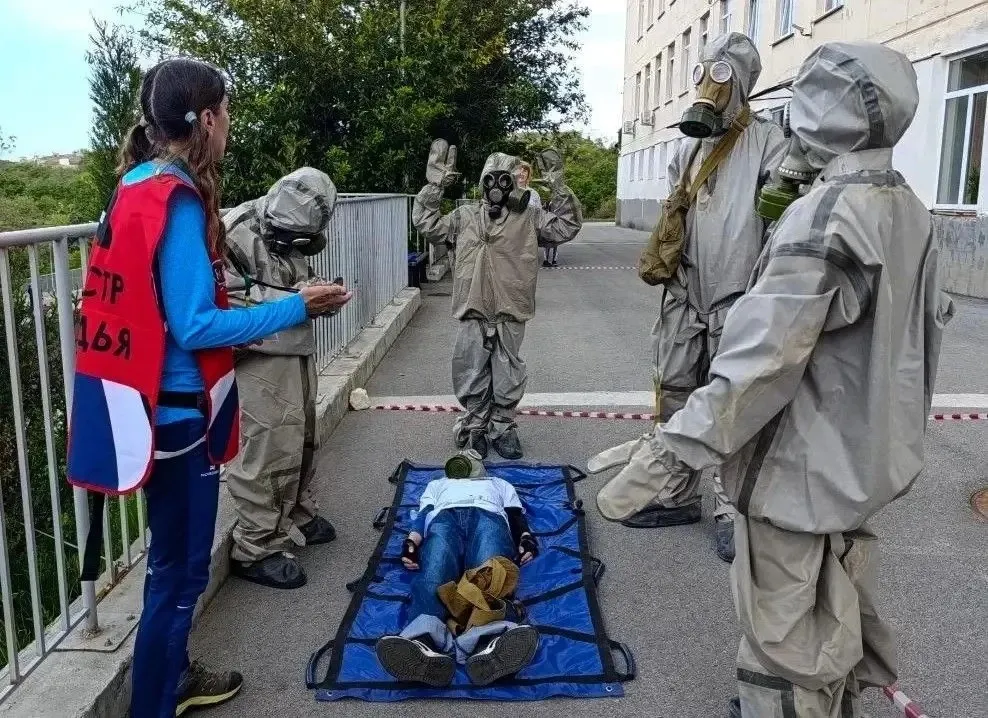 В Севастополе прошел региональный этап всероссийских соревнований «Школа безопасности»