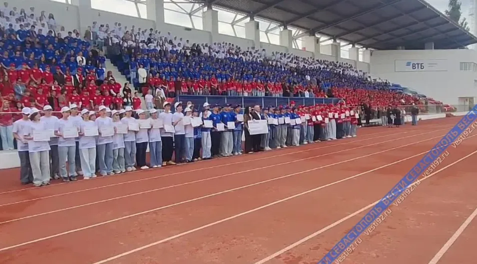 В Севастополе стартовала смена губернаторских трудовых отрядов></div>
<div class=