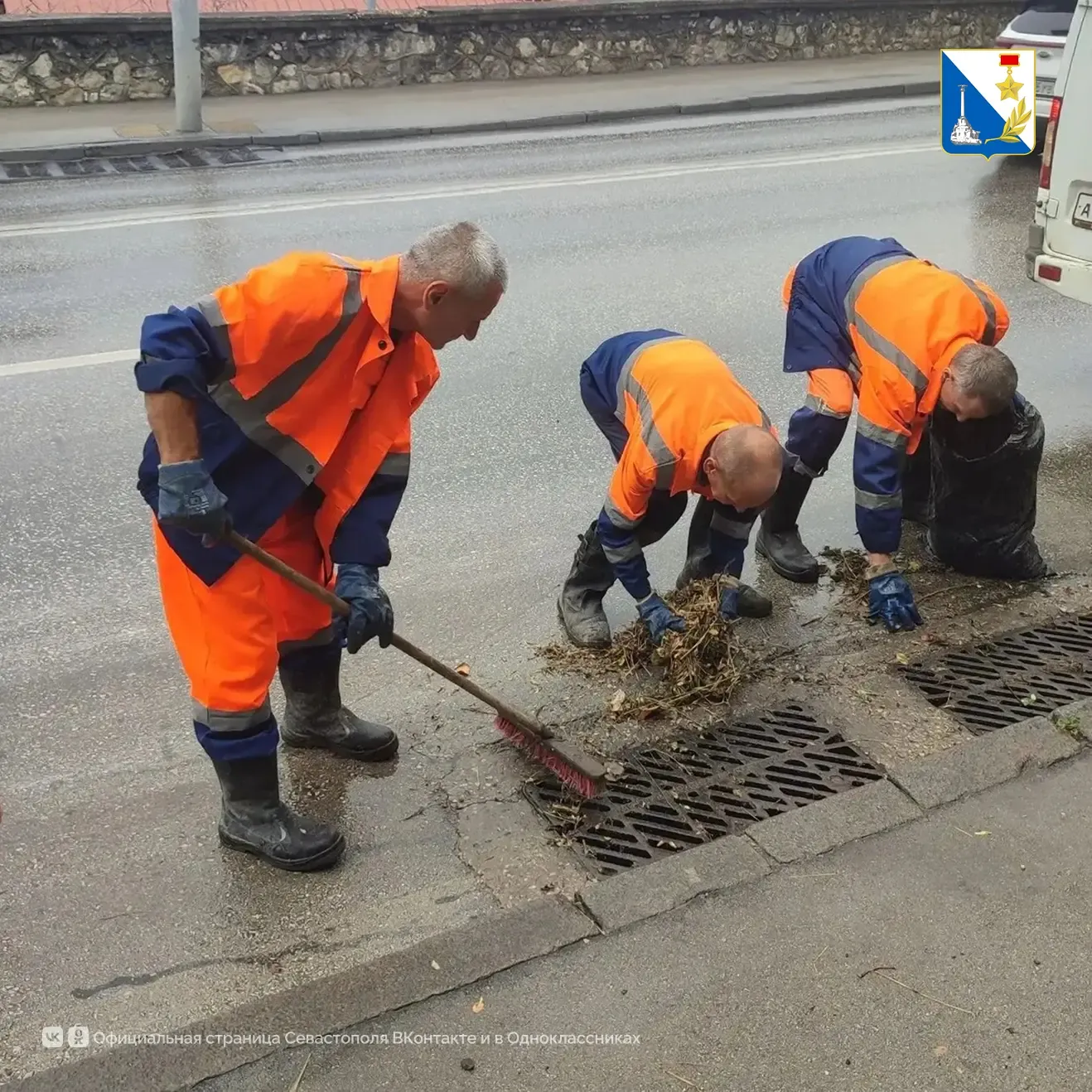 В Севастополе сотрудники «Водоканала» усилили работу в связи с непогодой