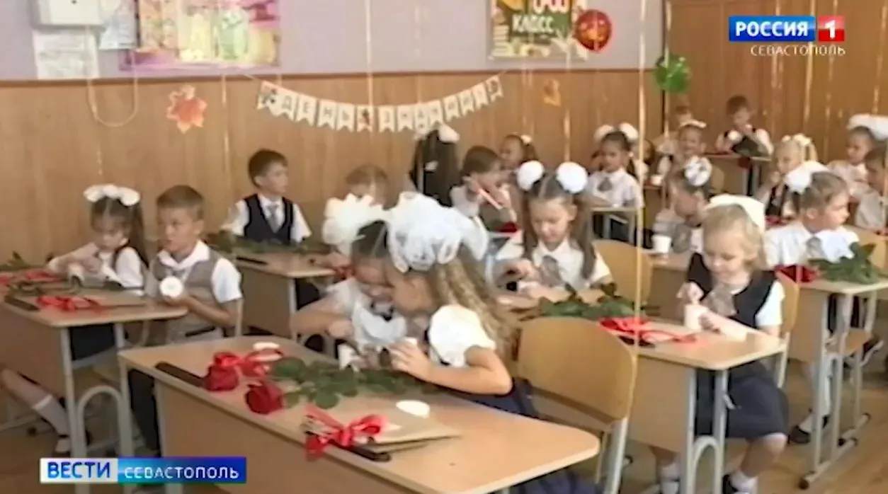 В Севастополе утвердили выплату 5 тысяч рублей на подготовку детей к школе