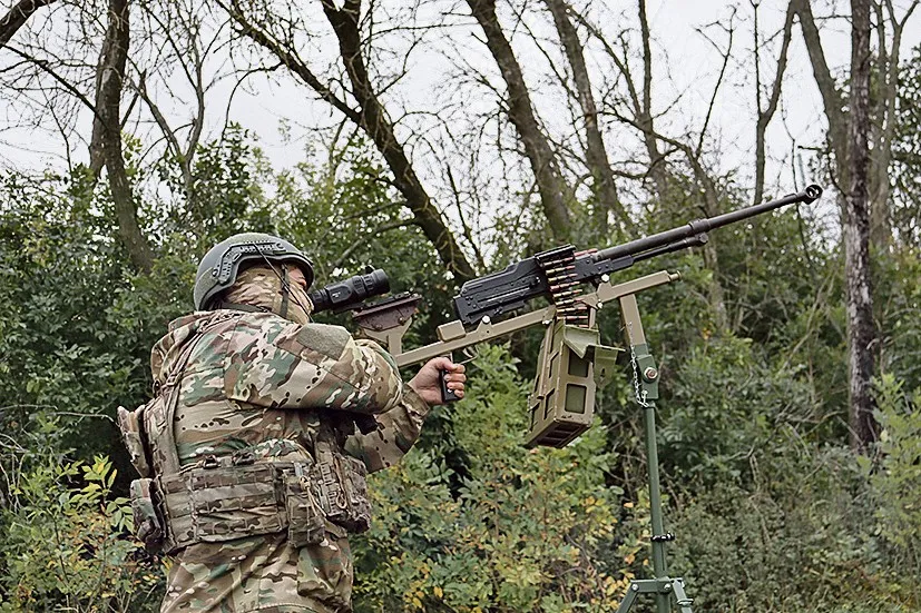 Москвич защищает небо Курской области></div>
	<div class=