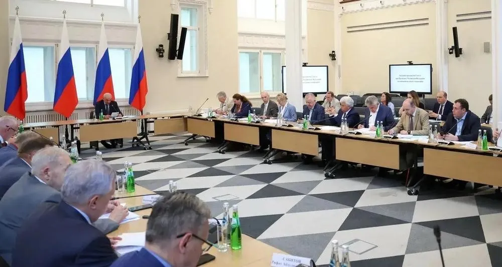 Рифат Сабитов принял участие в заседании президиума Совета по межнациональным отношениям></div>
	<div class=