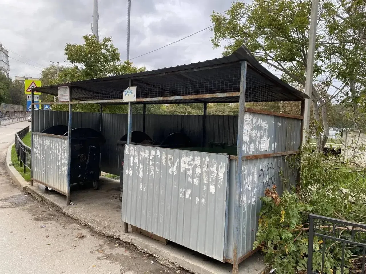 В Севастополе ускорили вывоз мусора: за день на полигон отправили 632 тонны></div>
	<div class=