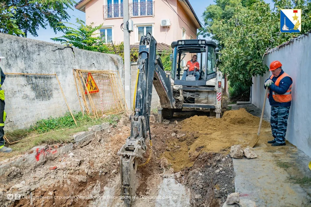 В Севастополе прокладывают новые сети водоотведения></div>
	<div class=